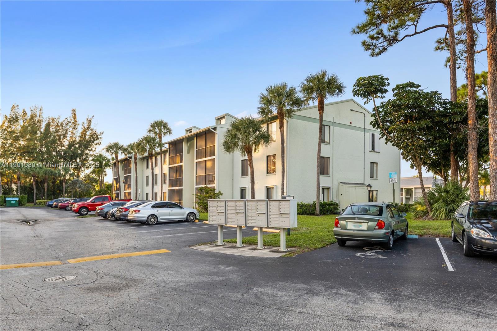 Welcome to this well maintained Condo in palm Club West. This gated community has a fenced in pool, clubhouse, tennis/pickleball court, and tons of guest parking. Condo is in great condition and ready to delivered to a new owner. I AM NOT AVAILABLE ON THE SABBATH/SATURDAYS.