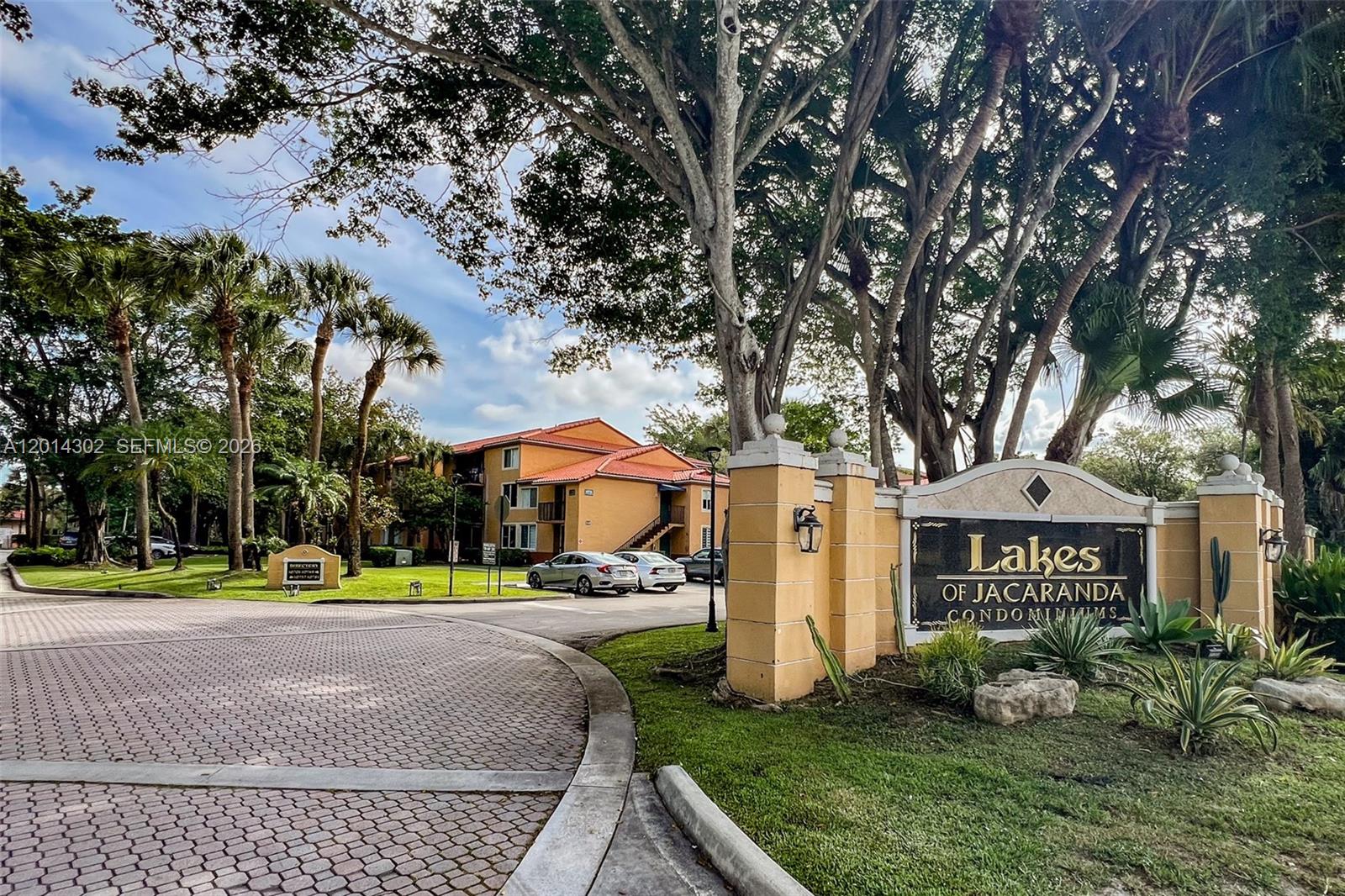 LAKES OF JACARANDA CONDO - Residential Lease