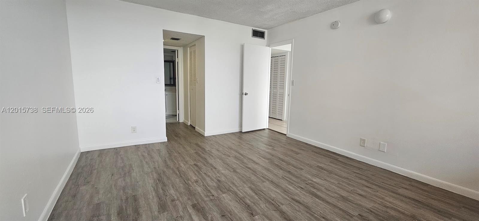 CRESTVIEW TOWERS CONDO - Residential Lease