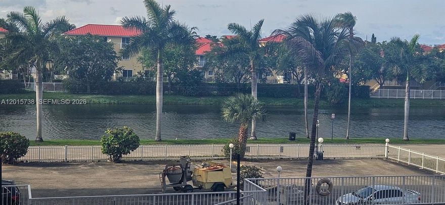 *** SPACIOUS AND BRIGHT 1 BEDROOM/1.5 BATH IN THE HEART OF NMB *** RENOVATED OPEN KITCHEN *** ONE ASSIGNED PARKING *** 2 WALKING CLOSETS *** W & DRYER ON EACH FLOOR *** AMAZING LOCATION MINUTES FROM THE BEACH - US 1- AVENTURA *** PER ASSOCIATION MIN CREDIT SCORE 650 AND NO PETS *** Building has just reopened and is undergoing some repairs.