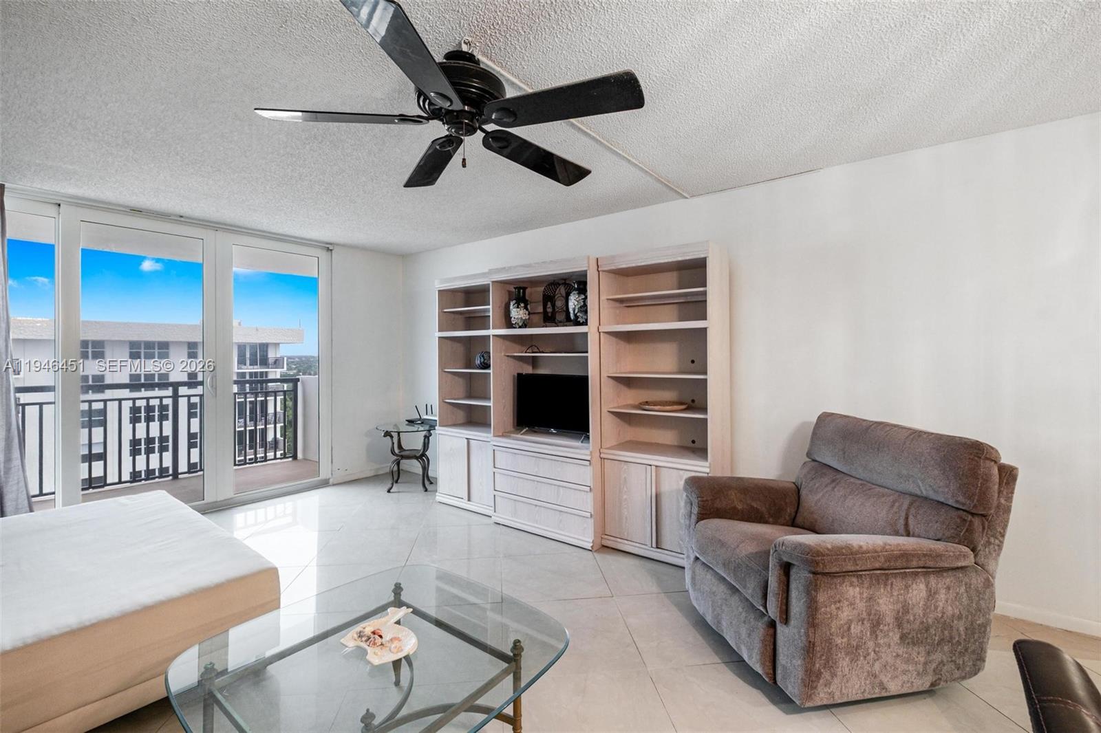 1149 Hillsboro Mile PH2N