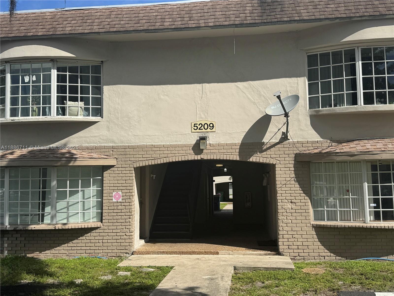 WINDERMERE CONDO - Residential Lease