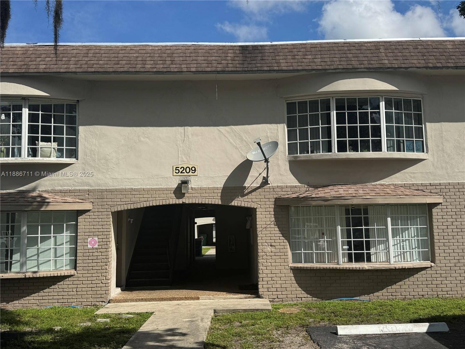 WINDERMERE CONDO - Residential Lease