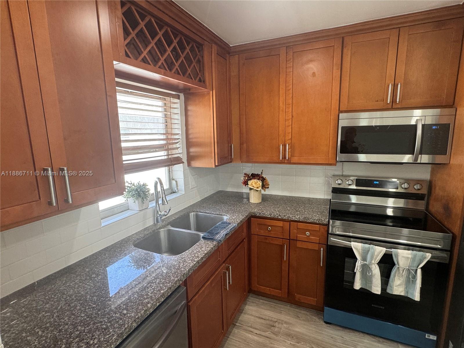 WINDERMERE CONDO - Residential Lease