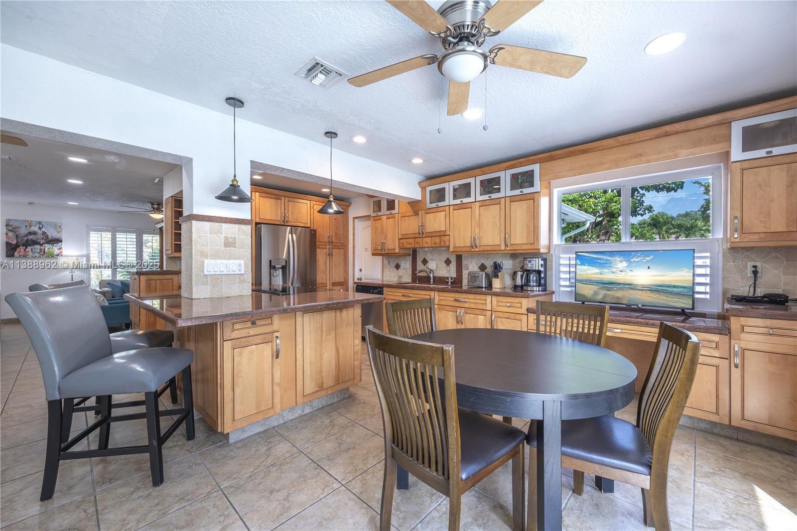 CALIBAN - Residential Lease