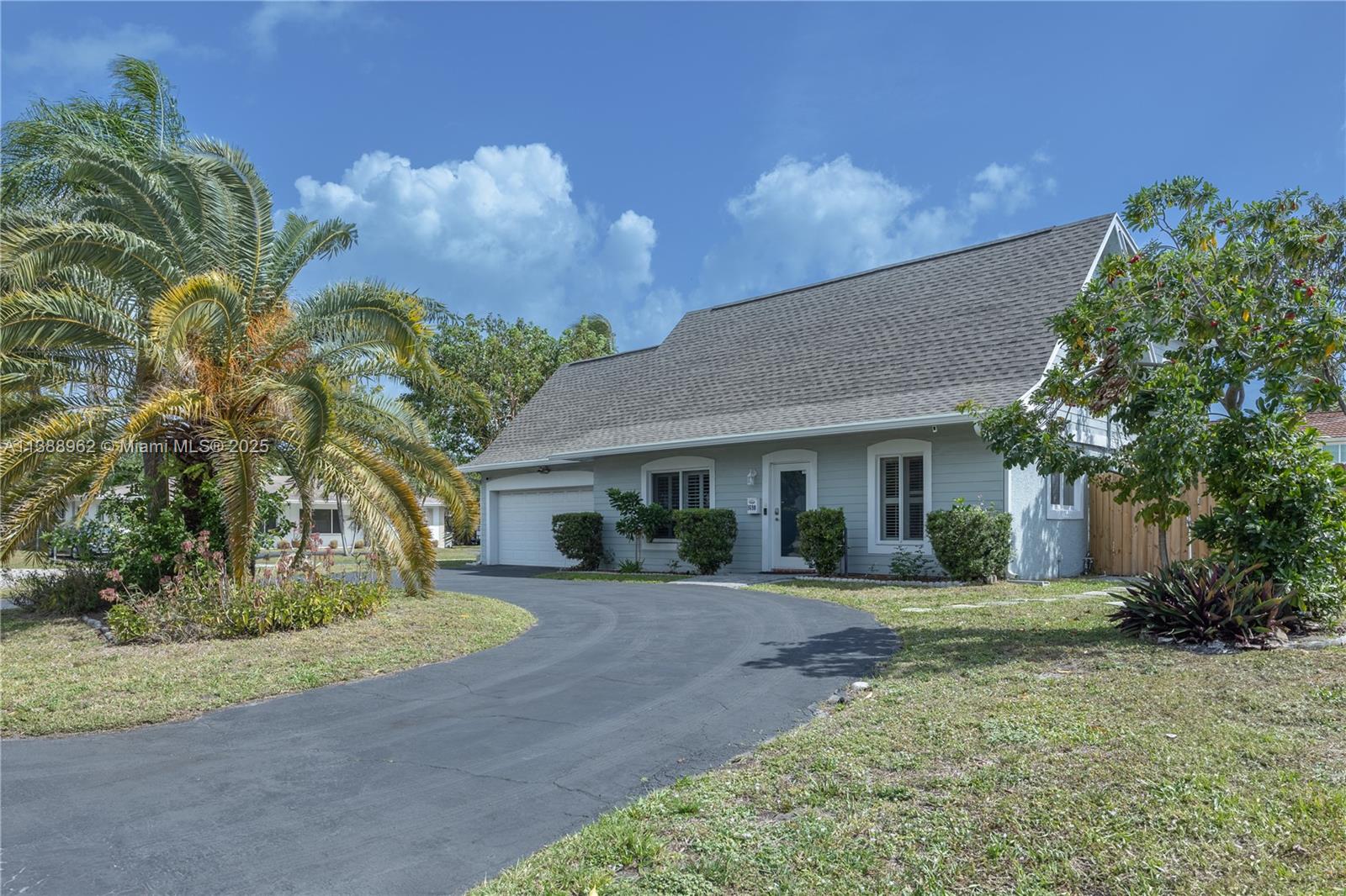 Rental Property at 1690 Ne 25th Ave, Pompano Beach, Broward County, Florida - Bedrooms: 5 
Bathrooms: 3  - $7,300 MO.