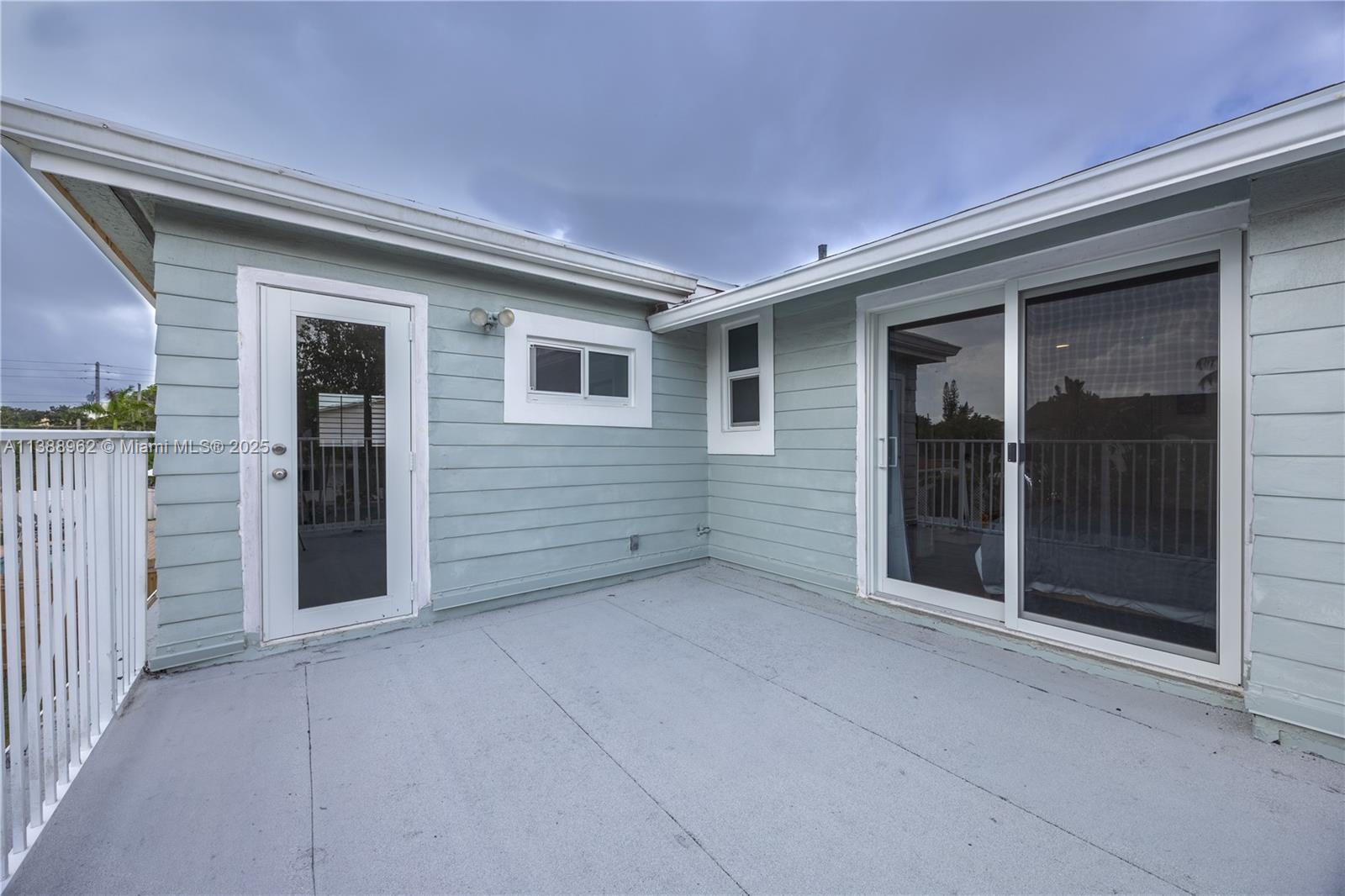 CALIBAN - Residential Lease