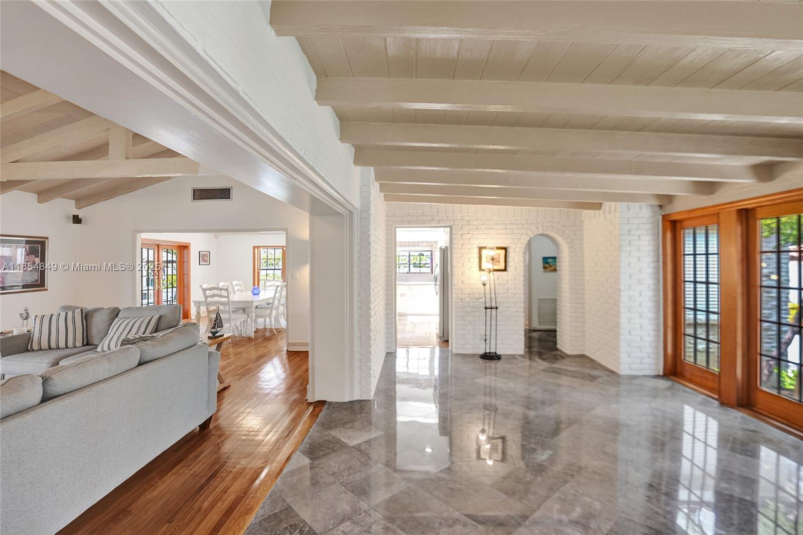 STILWELL ISLES ISLE OF PA - Residential Lease