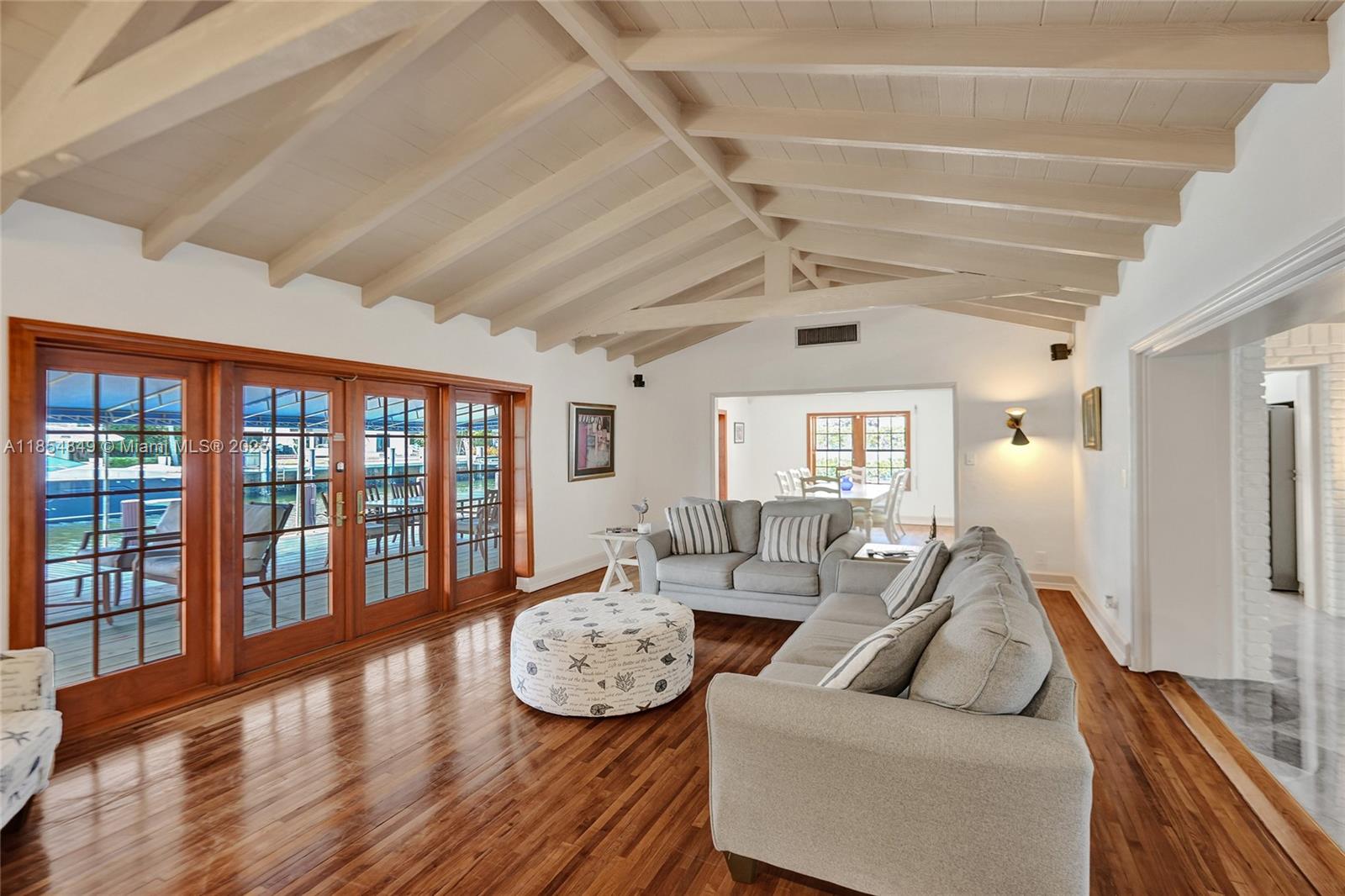 STILWELL ISLES ISLE OF PA - Residential Lease