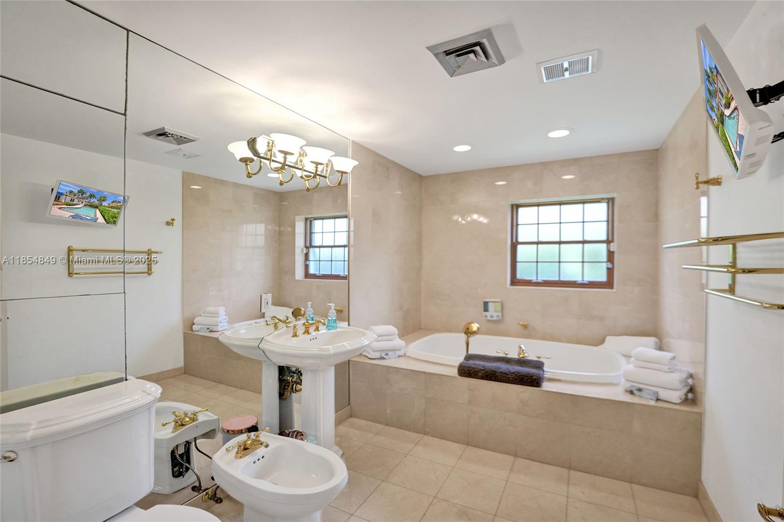 STILWELL ISLES ISLE OF PA - Residential Lease