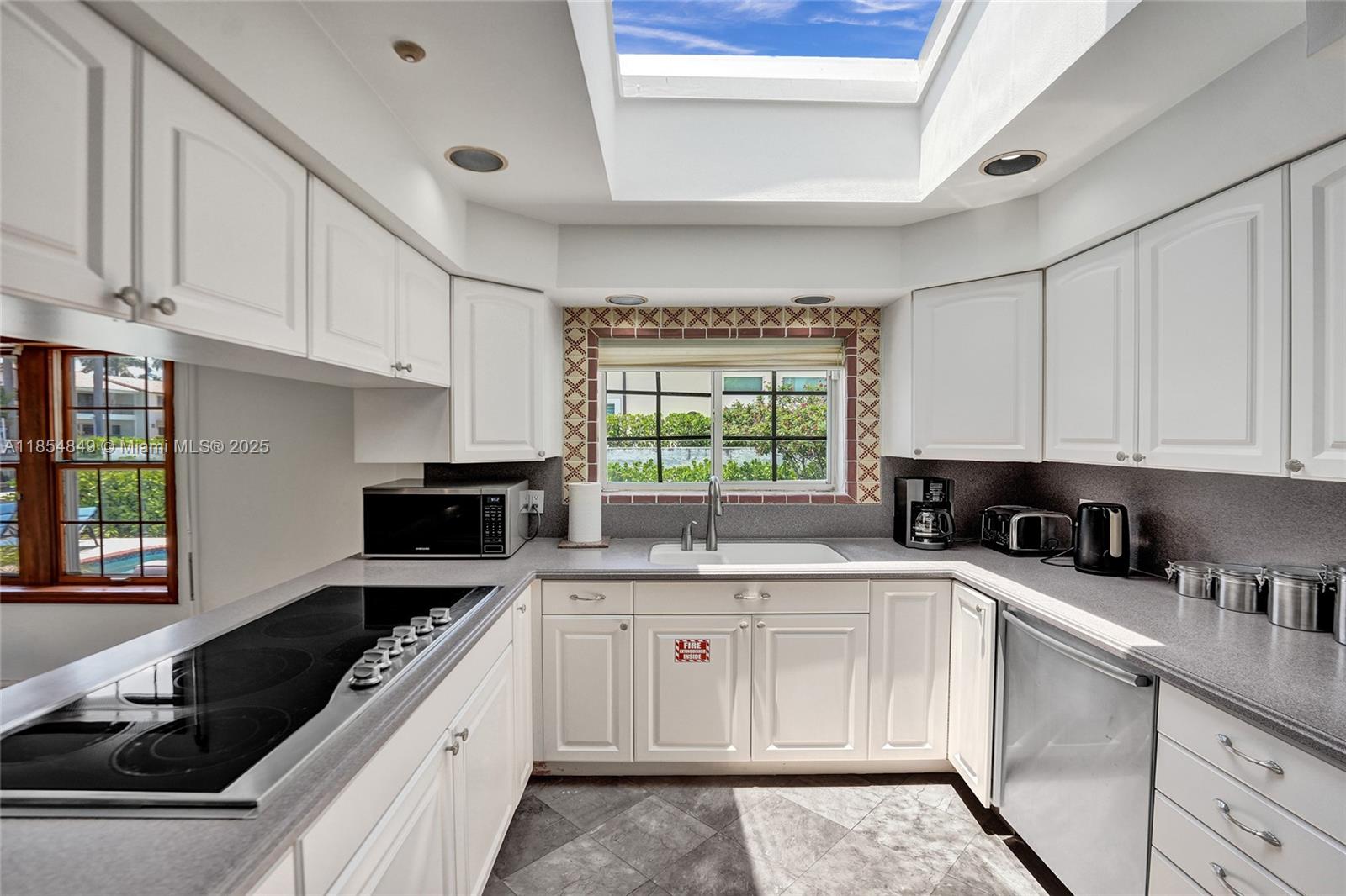 STILWELL ISLES ISLE OF PA - Residential Lease