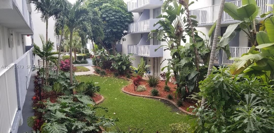 1801 S treasure dr 302