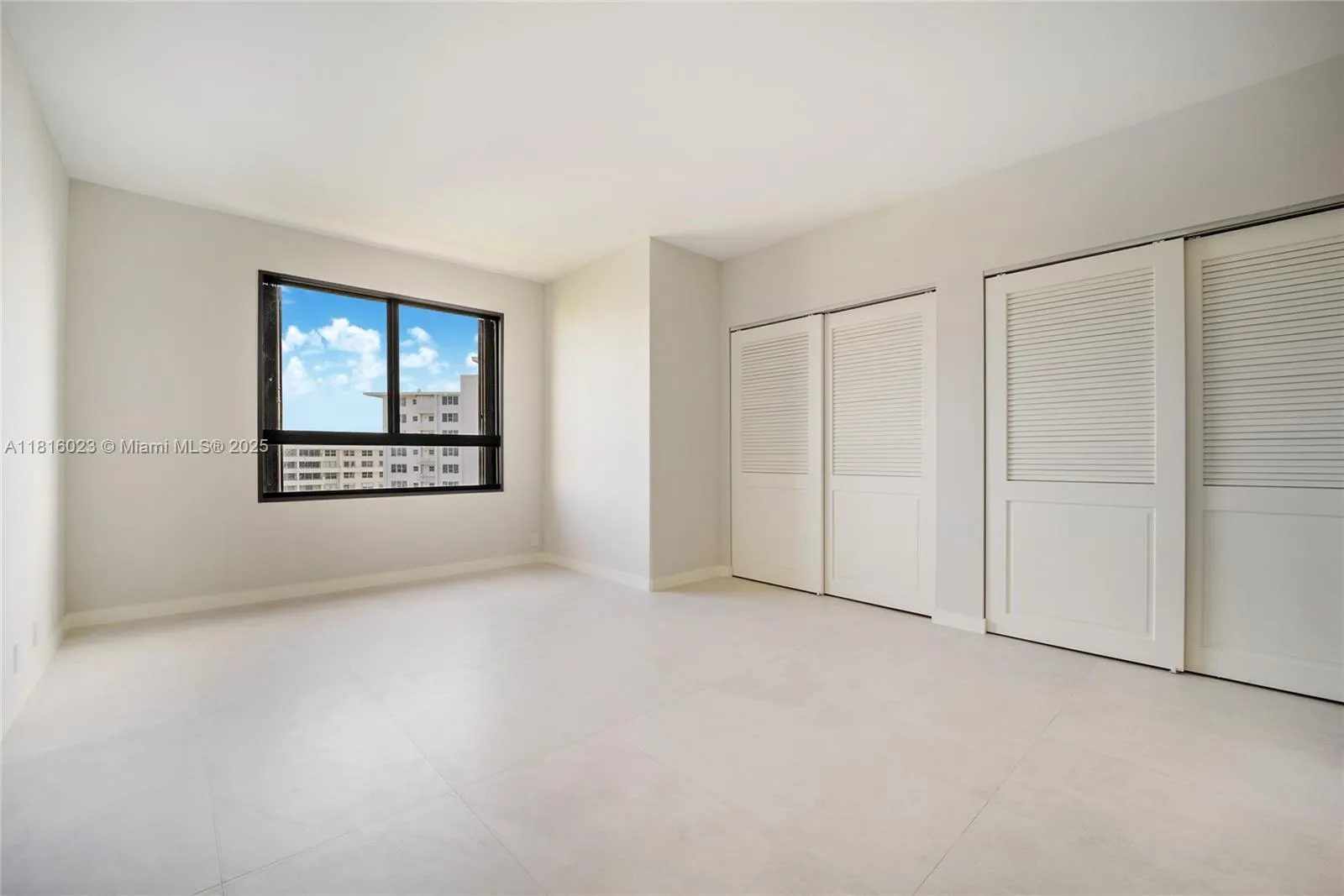 Key Biscayne, Florida 33149, United States, 2 Bedrooms Bedrooms, ,3 BathroomsBathrooms,Residential,Active,144509