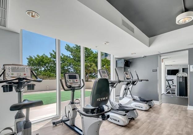 TERRAZAS RIVERPARK VILLAG - Residential