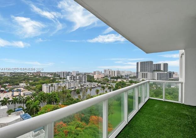 TERRAZAS RIVERPARK VILLAG - Residential