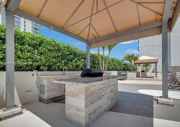 TERRAZAS RIVERPARK VILLAG - Residential