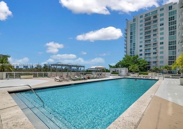 TERRAZAS RIVERPARK VILLAG - Residential