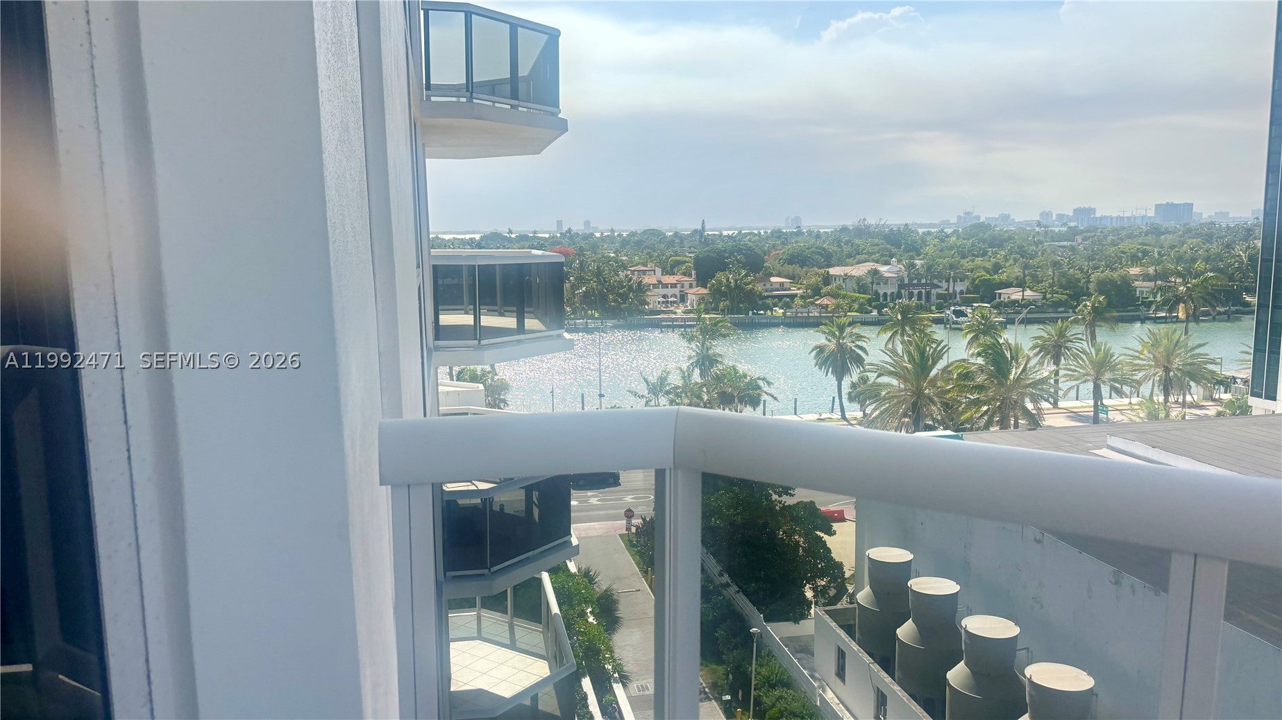 4779 Collins Ave 808