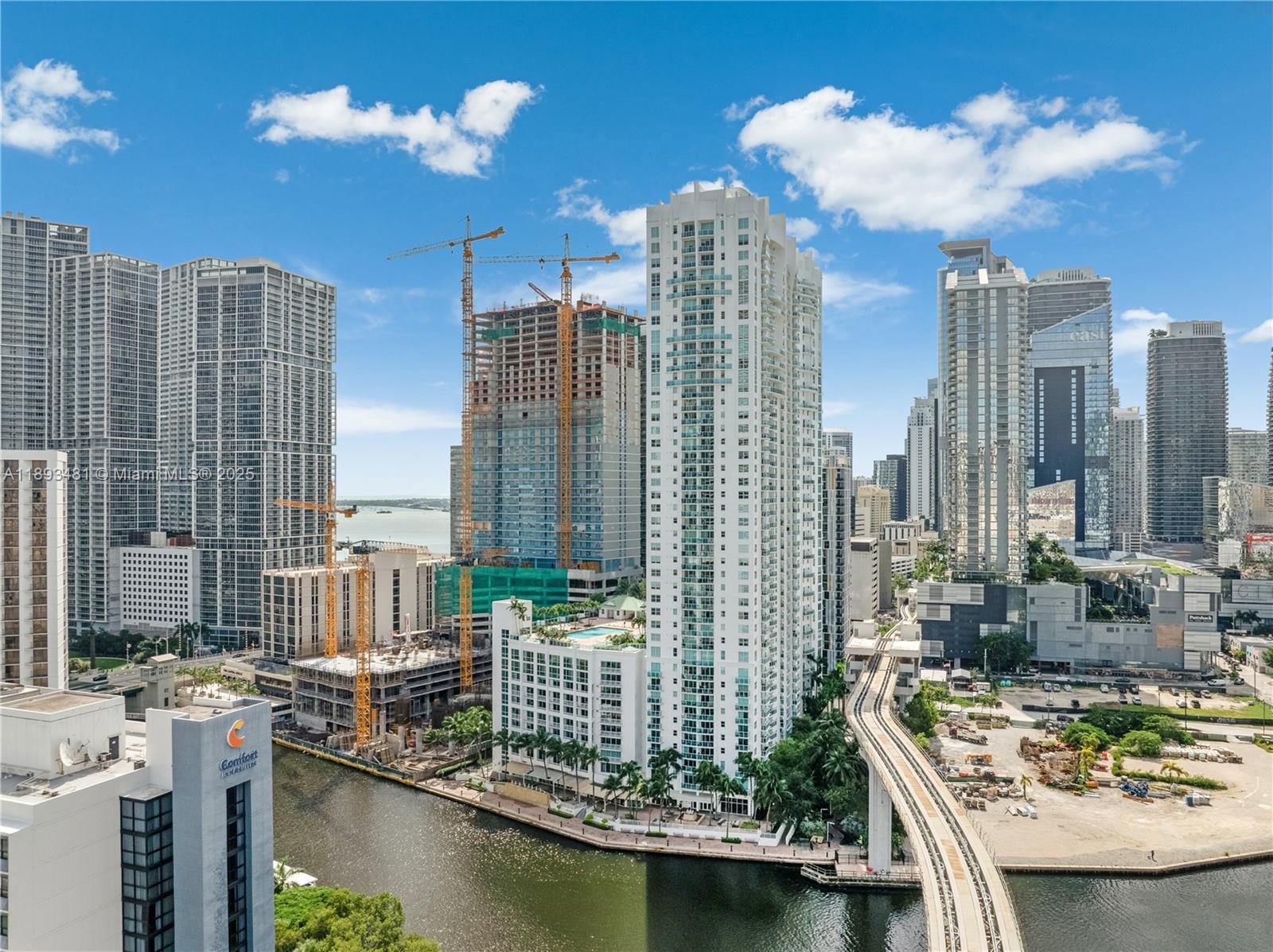 BRICKELL ON THE RIVER S T - Residential