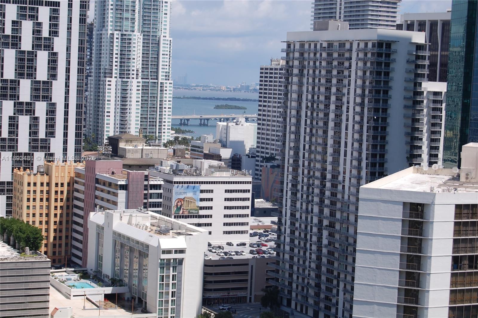 BRICKELL ON THE RIVER S T - Residential