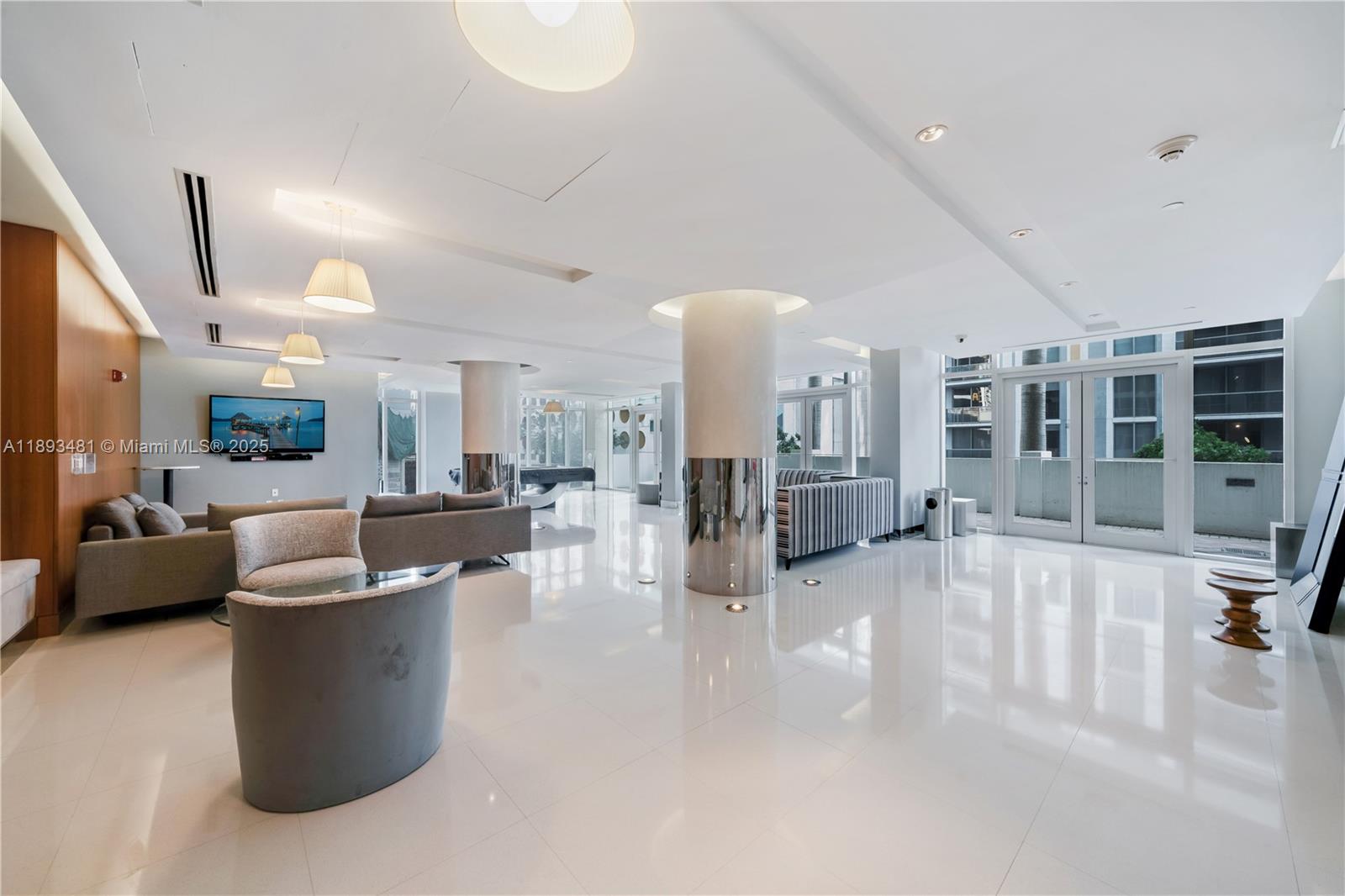 BRICKELL ON THE RIVER S T - Residential