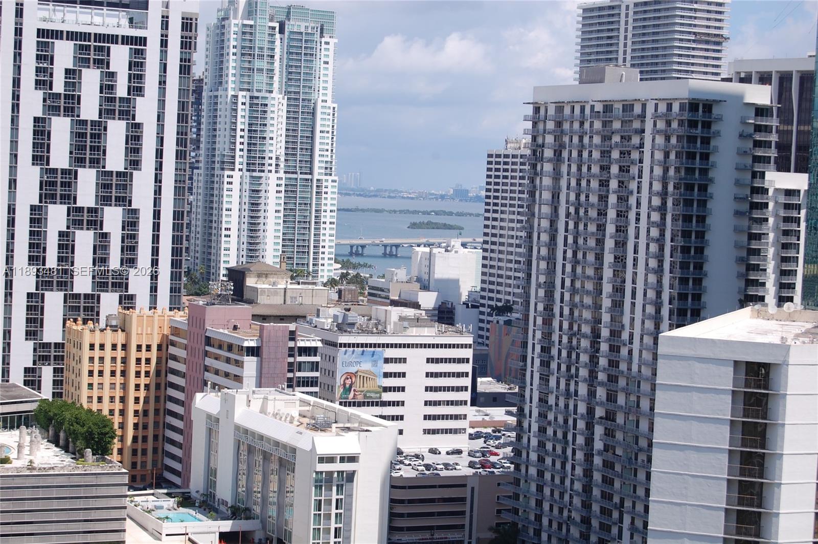 BRICKELL ON THE RIVER S T - Residential