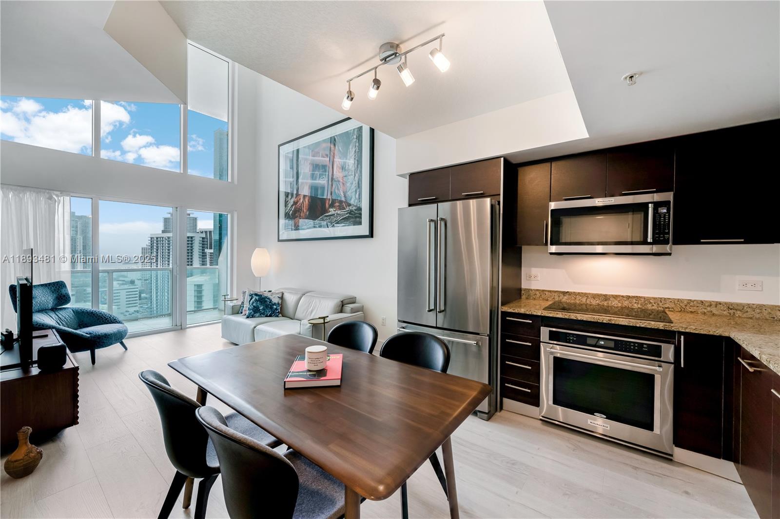 BRICKELL ON THE RIVER S T - Residential