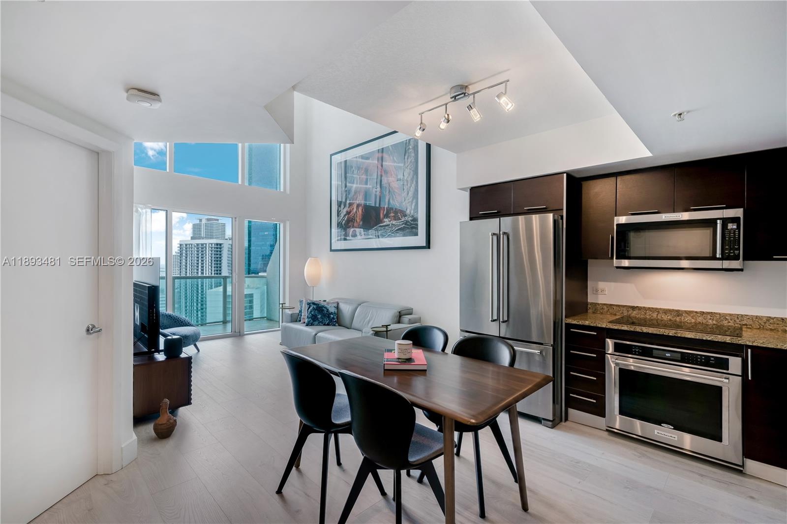 BRICKELL ON THE RIVER S T - Residential