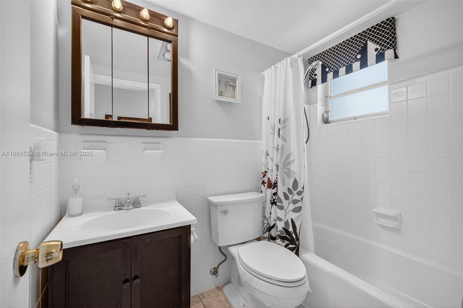 MAR-LEN GARDENS NO 6 CORP - Residential