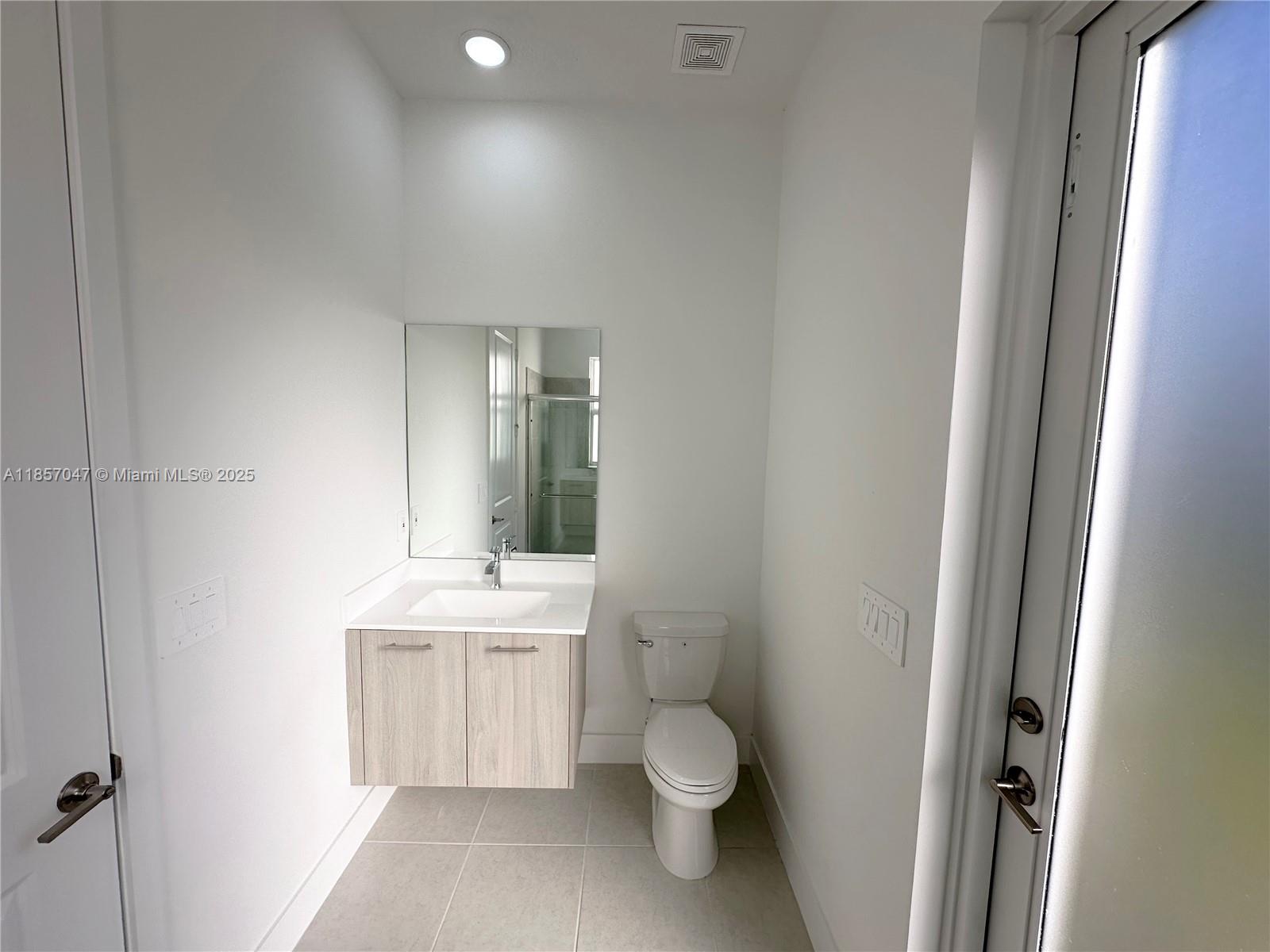 CRESCENT RIDGE - Residential Lease