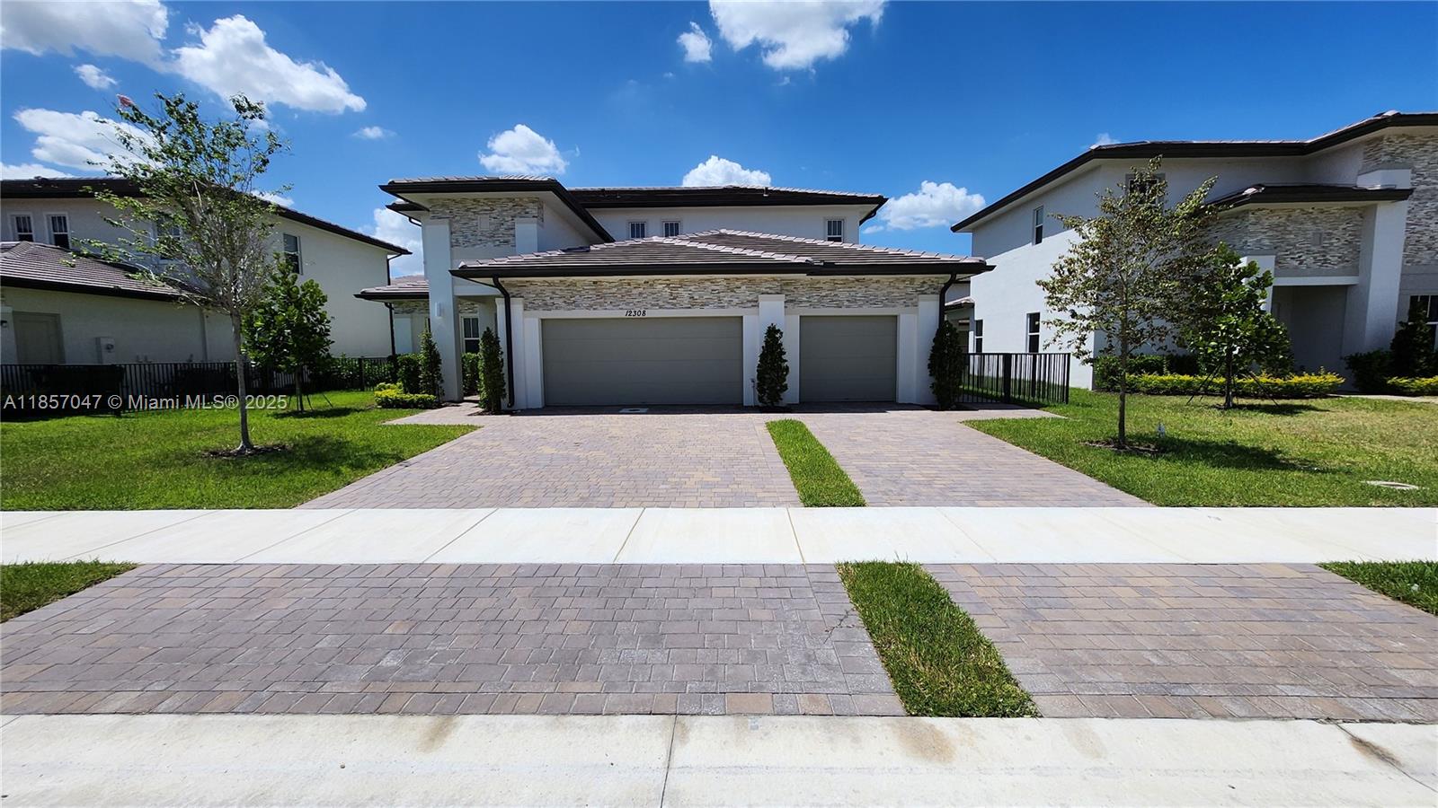 CRESCENT RIDGE - Residential Lease