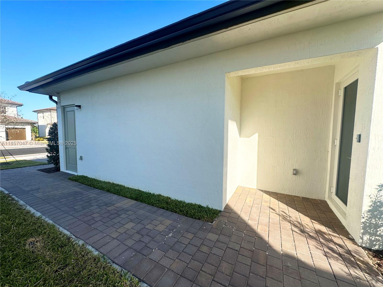 CRESCENT RIDGE - Residential Lease