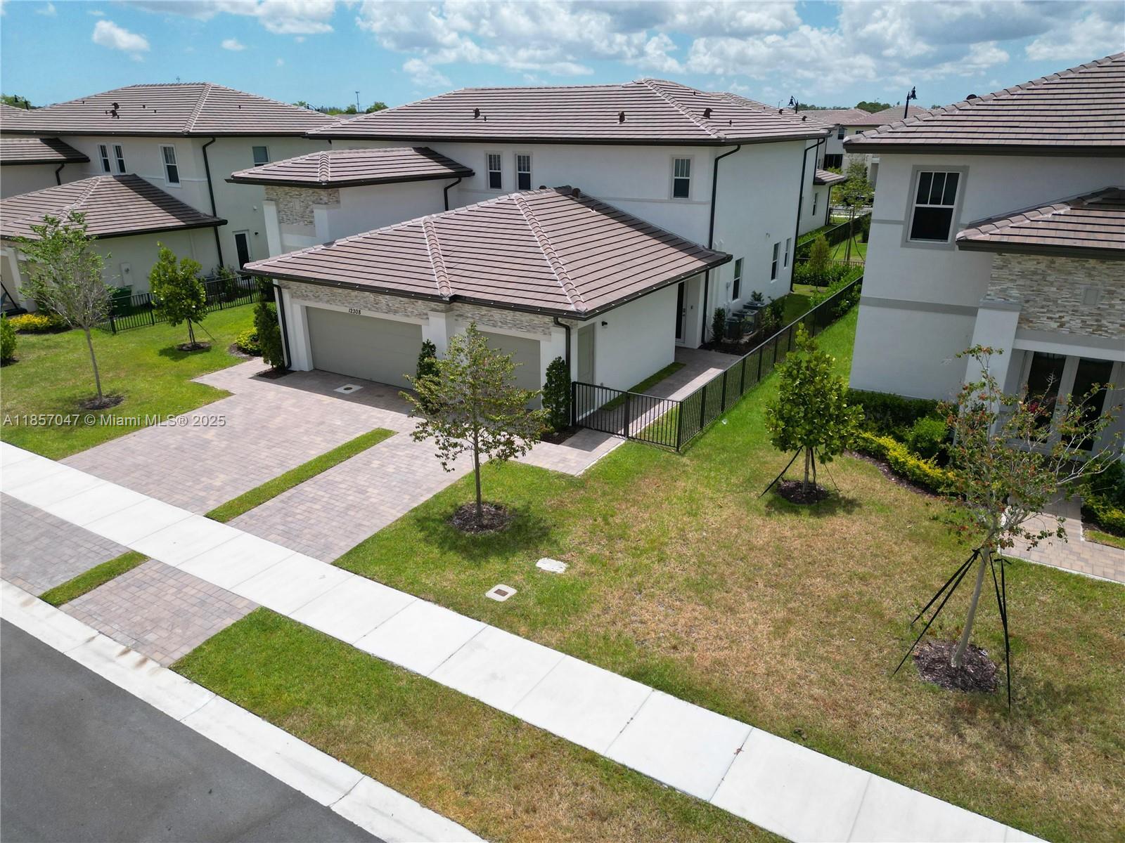 CRESCENT RIDGE - Residential Lease