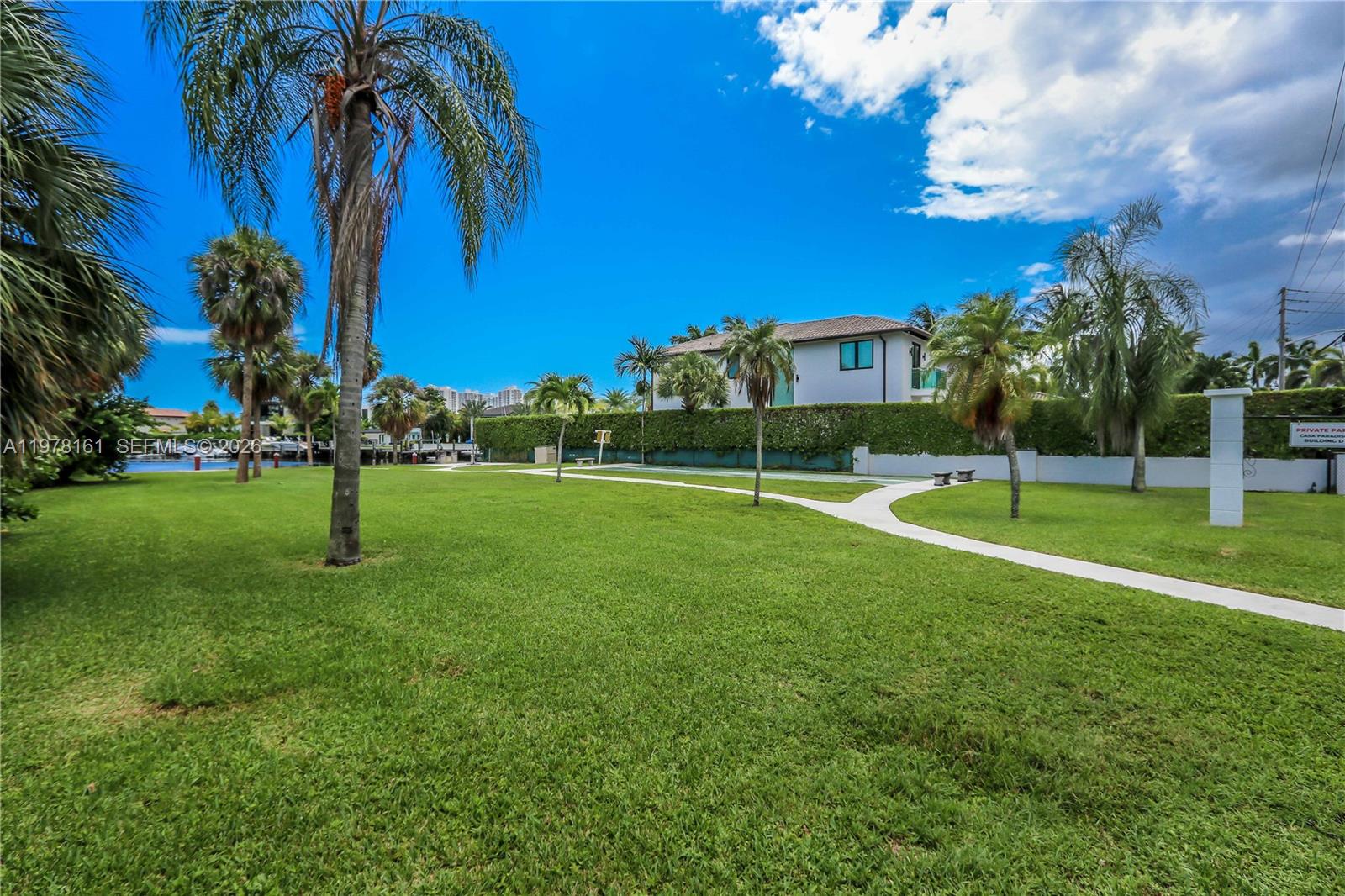 CASA PARADISO CO-OP - Residential