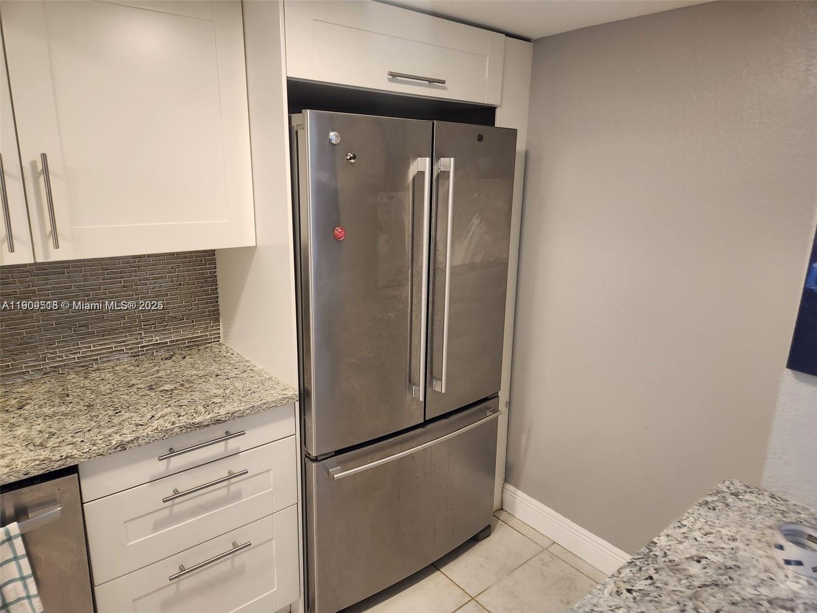 DEL PRADO MARINA - Residential Lease