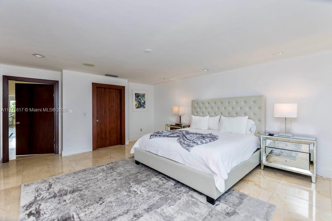 BISCAYNE ISL - Residential Lease