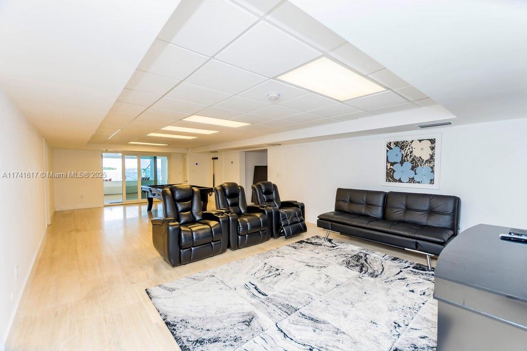 BISCAYNE ISL - Residential Lease