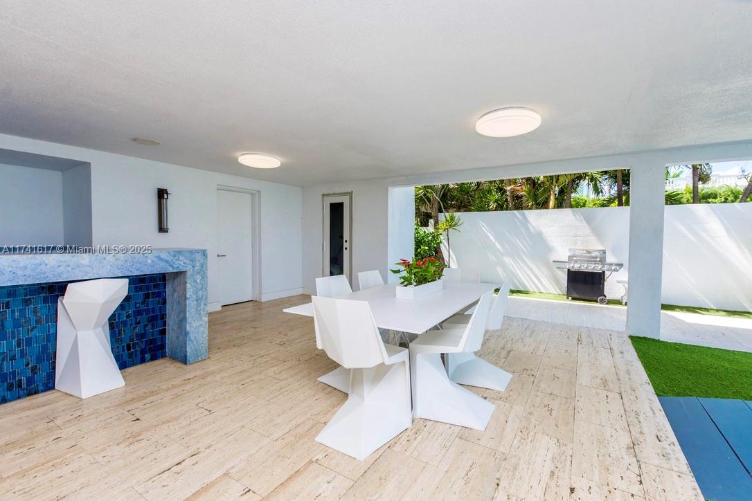 BISCAYNE ISL - Residential Lease