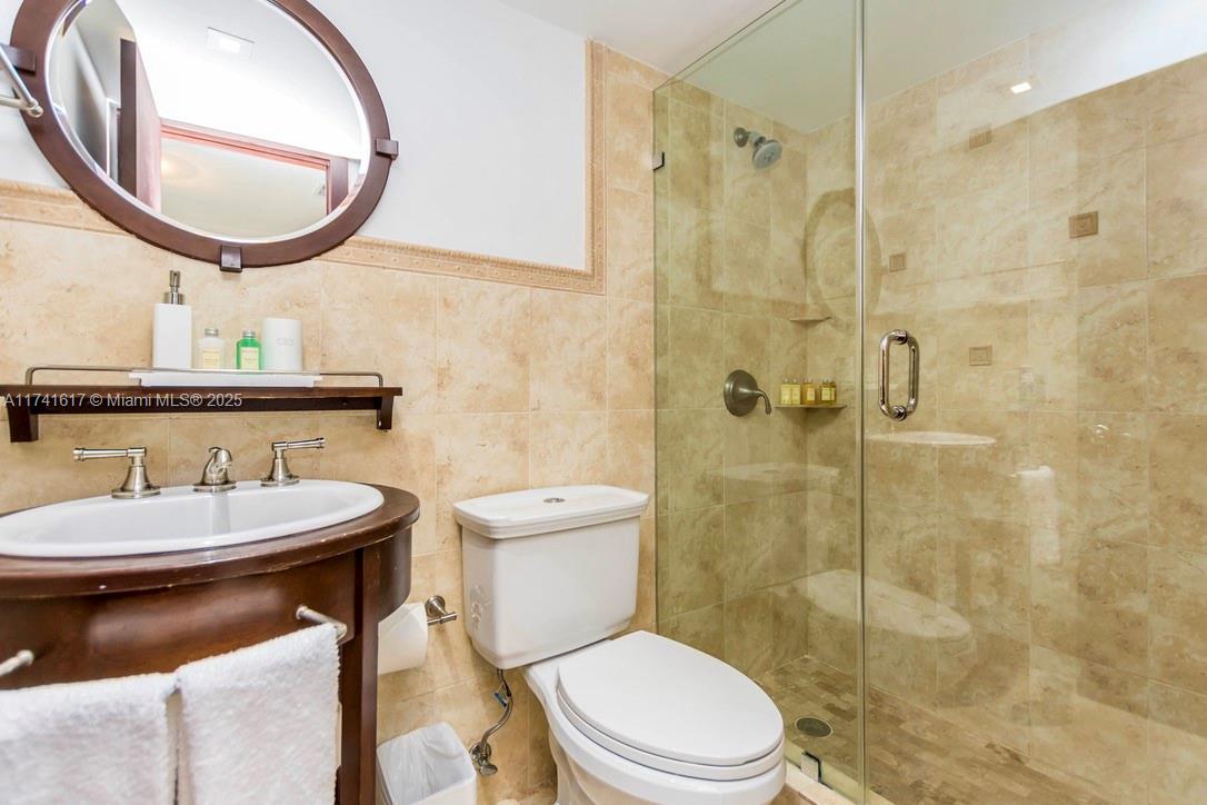 BISCAYNE ISL - Residential Lease