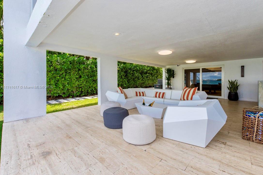 BISCAYNE ISL - Residential Lease