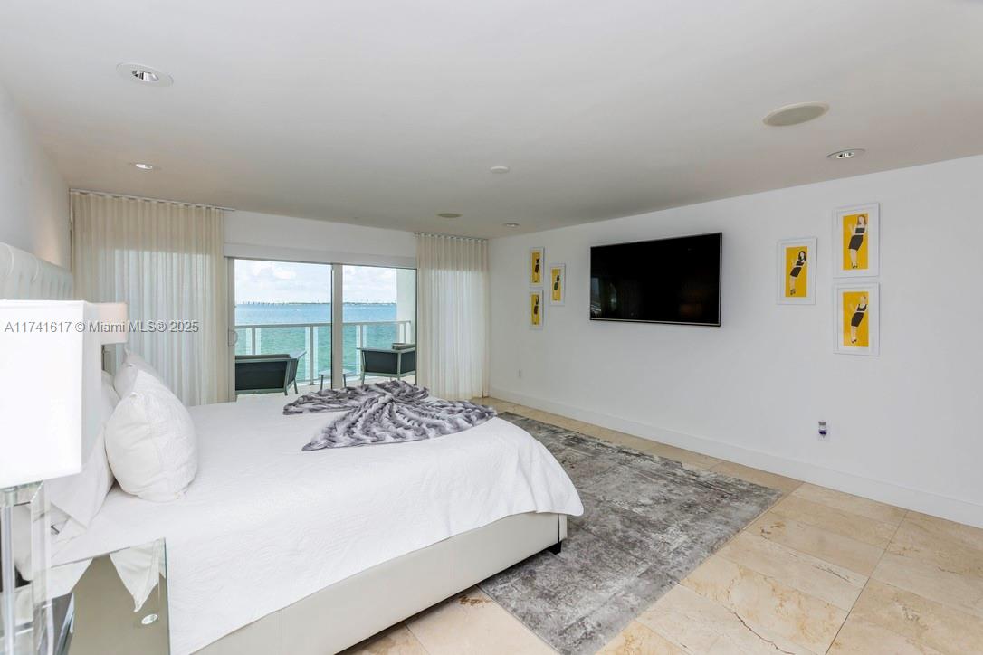 BISCAYNE ISL - Residential Lease