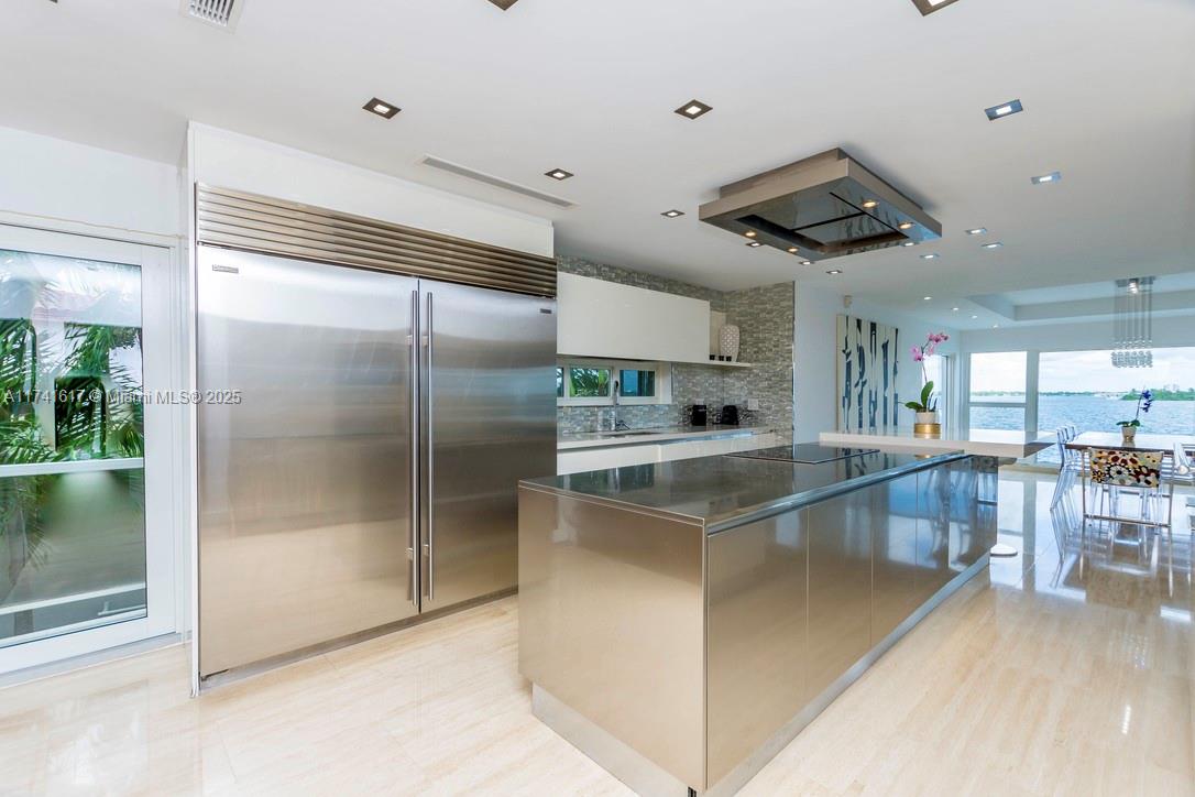 BISCAYNE ISL - Residential Lease