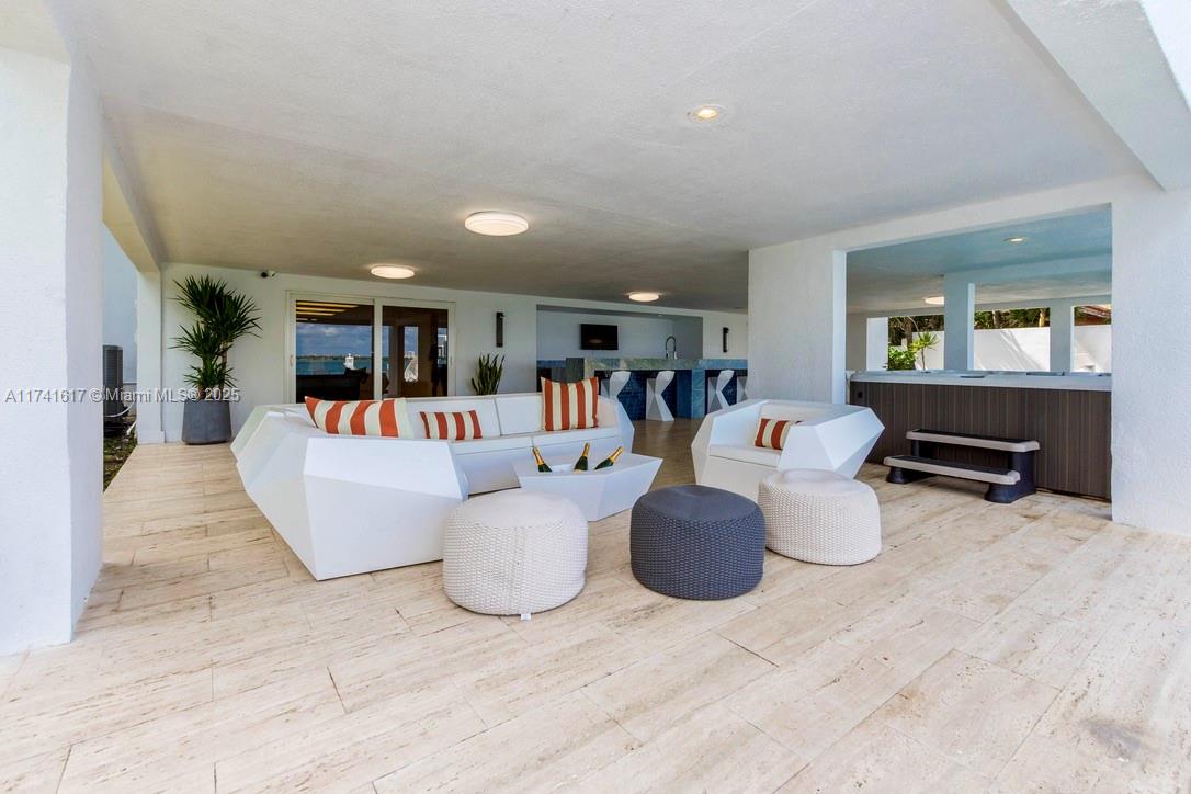 BISCAYNE ISL - Residential Lease