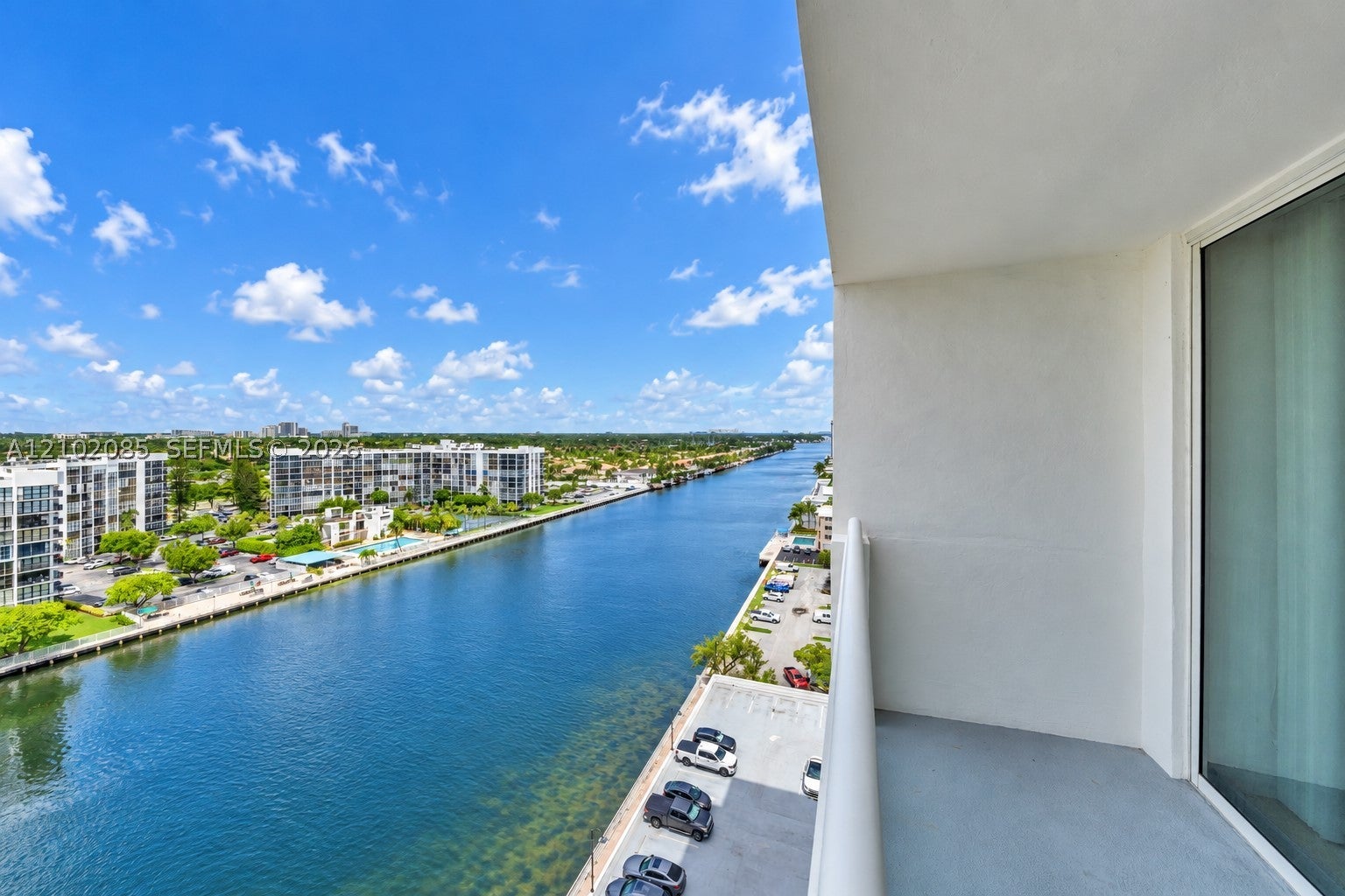 3000 S Ocean Dr 1208