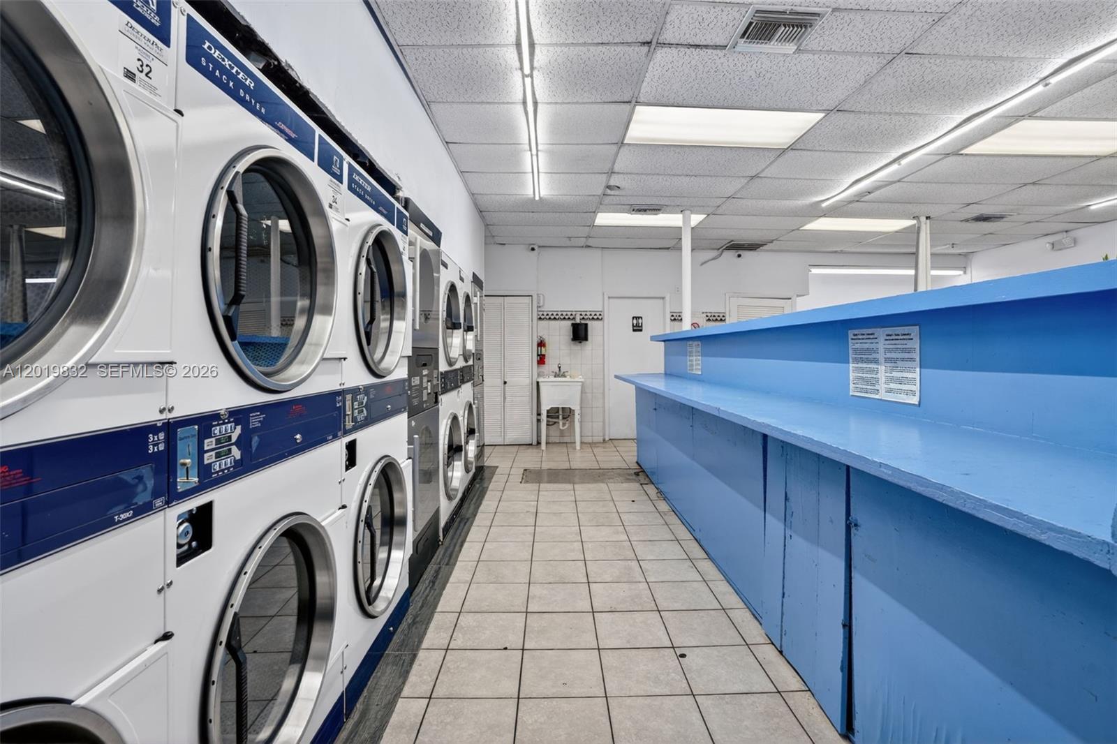 Coin Laundry for Sale on Palm Ave Hialeah