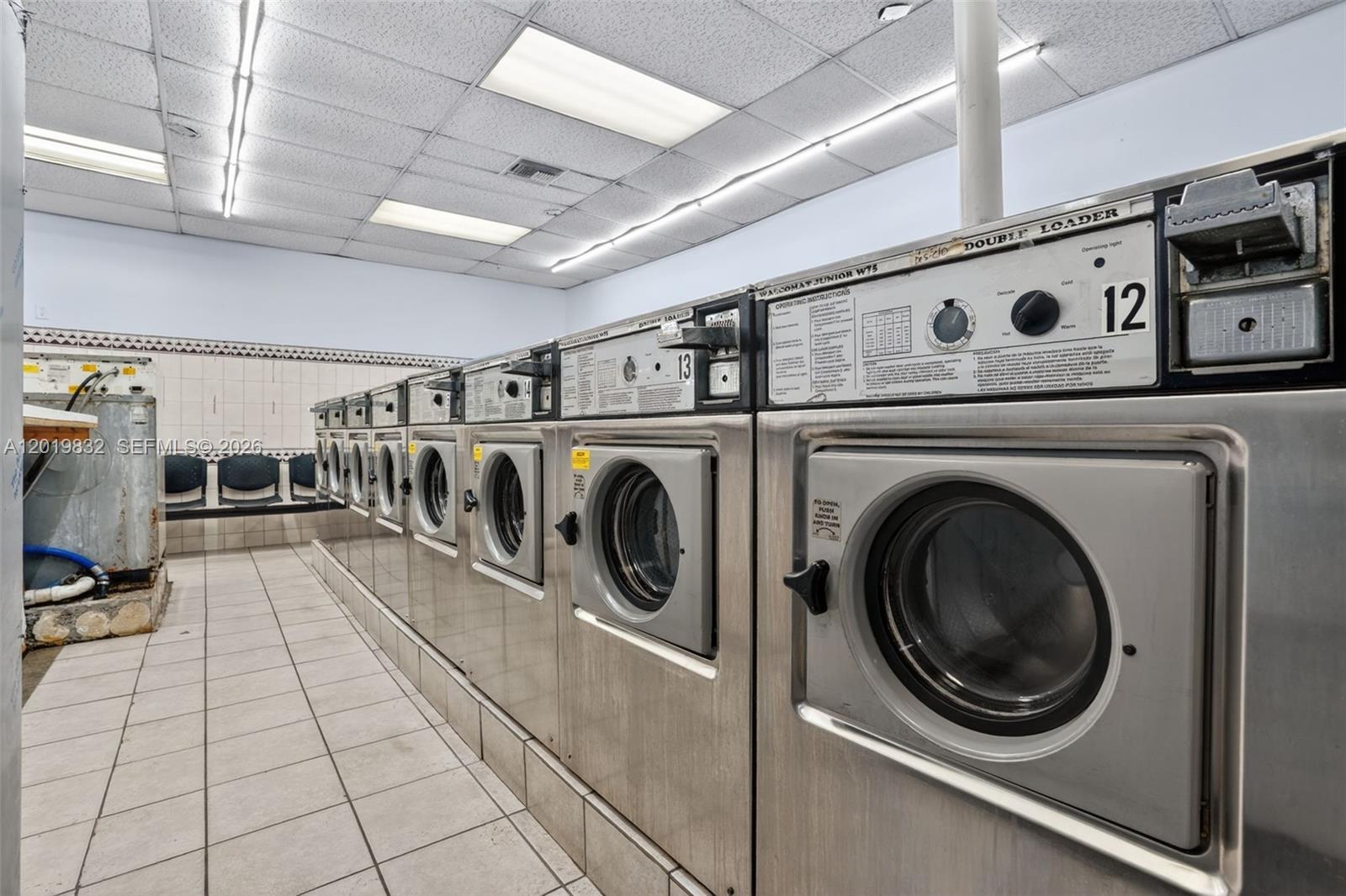 Coin Laundry for Sale on Palm Ave Hialeah