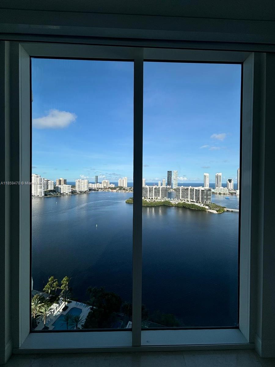 THE PENINSULA II CONDO - Residential Lease