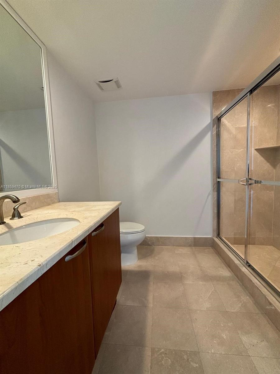 THE PENINSULA II CONDO - Residential Lease