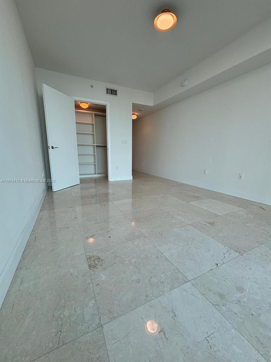 THE PENINSULA II CONDO - Residential Lease