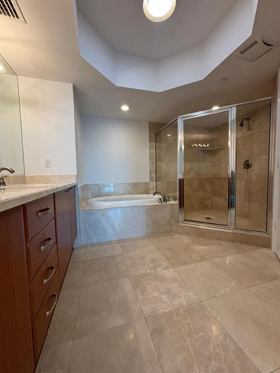 THE PENINSULA II CONDO - Residential Lease